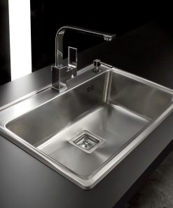 Alternative view of JOHNSON - PILETA QUADRA MAX Q71A D/D 71X48.2X17.5