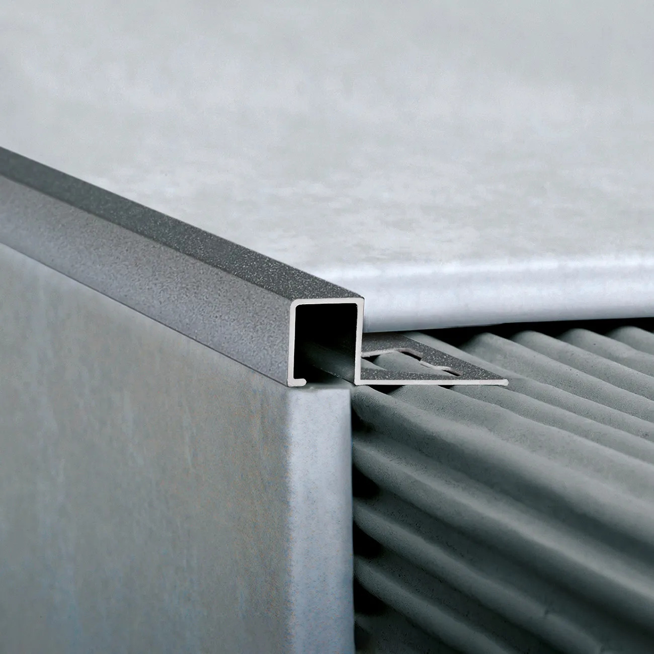 ATRIM - GUARDACANTO STONE 12X10MM ALUM. CONCRETO (2.50) - Imagen 2