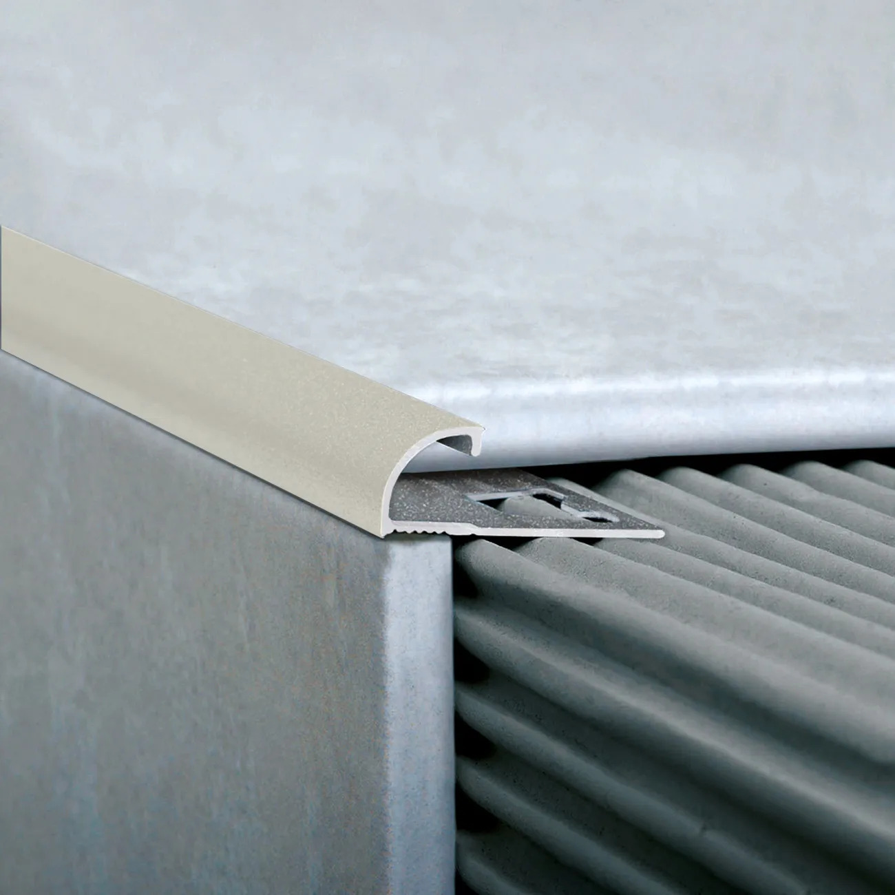 ATRIM -GUARDACANTO BULLNOSE 12MM ALUM. ARENA STONE (2.50) - Imagen 2